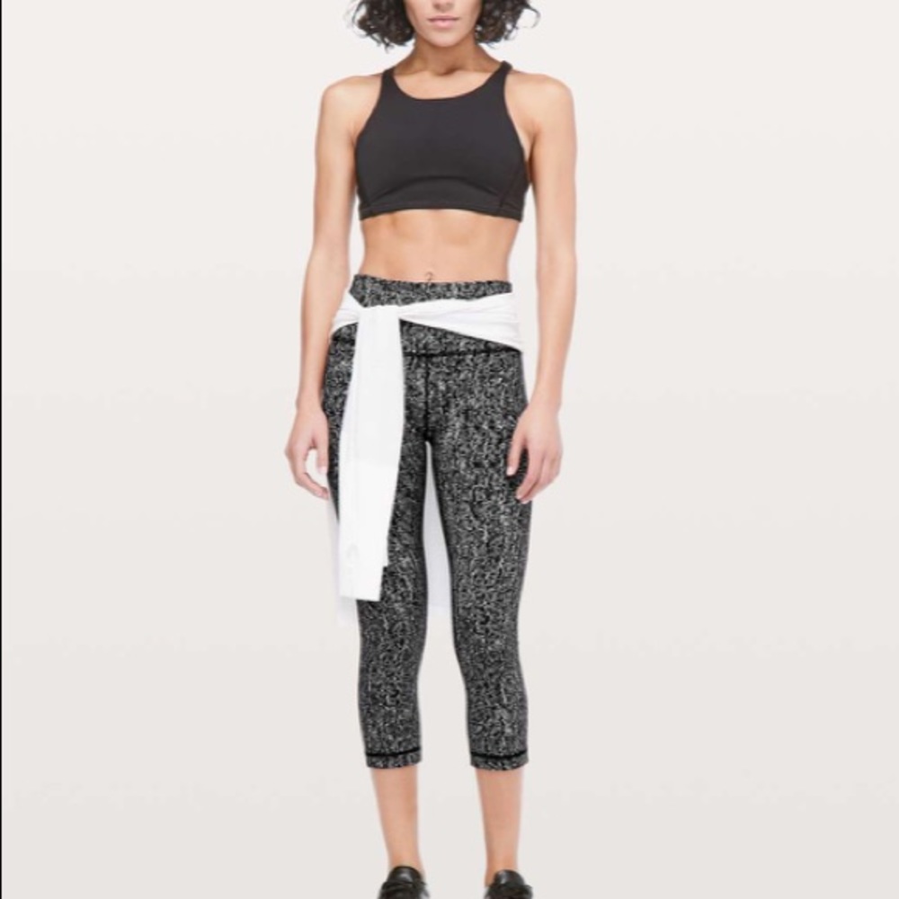 Lululemon Wunder Under Crop High-Rise 21" Inseam - EUC